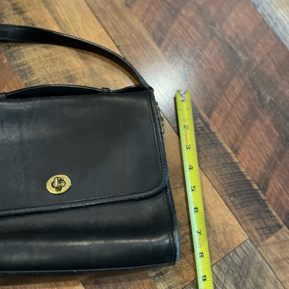 Vintage COACH Black Leather Crossbody - Picture 2 of 15